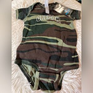 Oregon Ducks Camo Onesie NWT